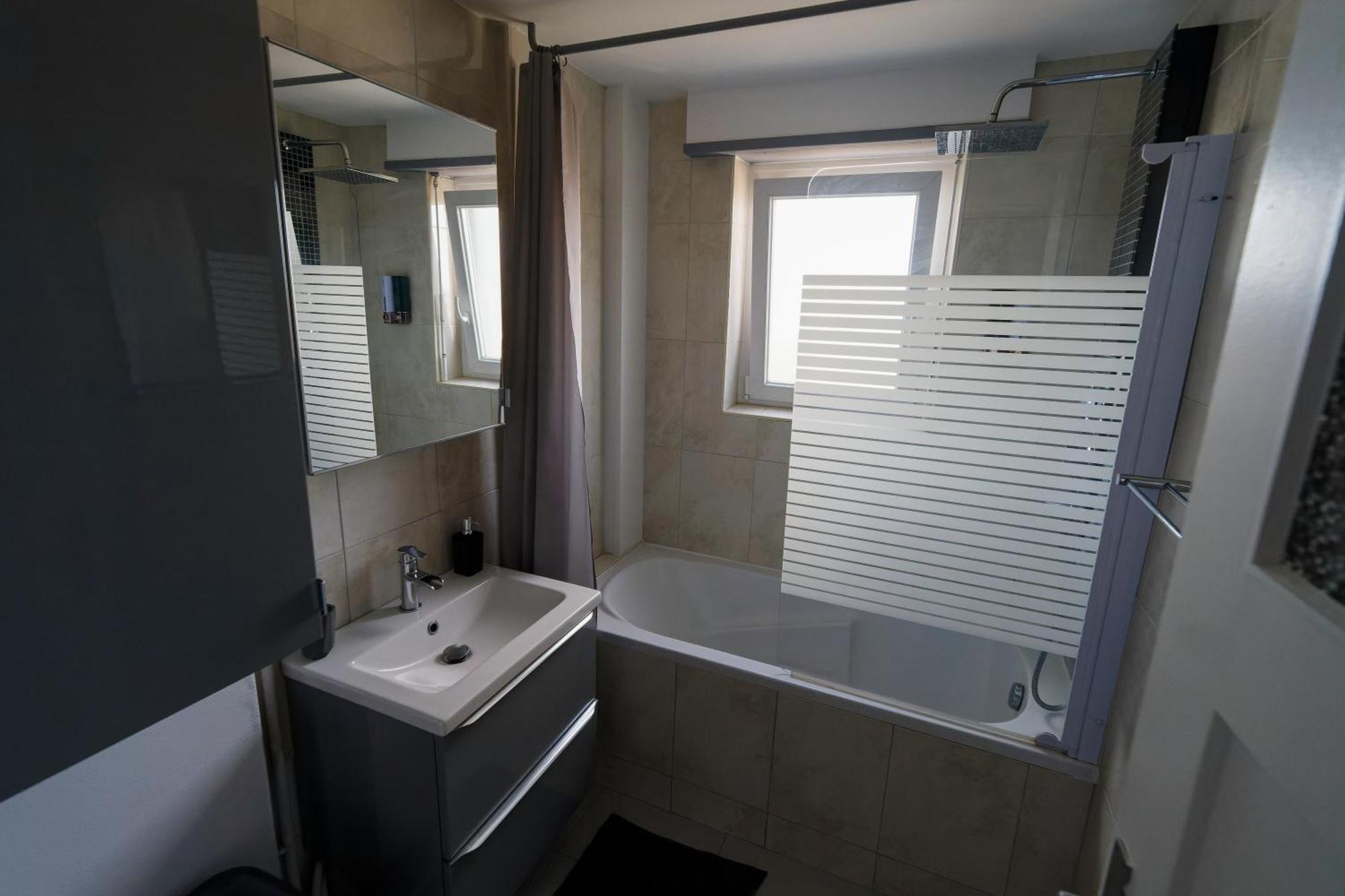 Agreable Et Spacieux Appartement Lumineux T4 Alsace Riedisheim Extérieur photo